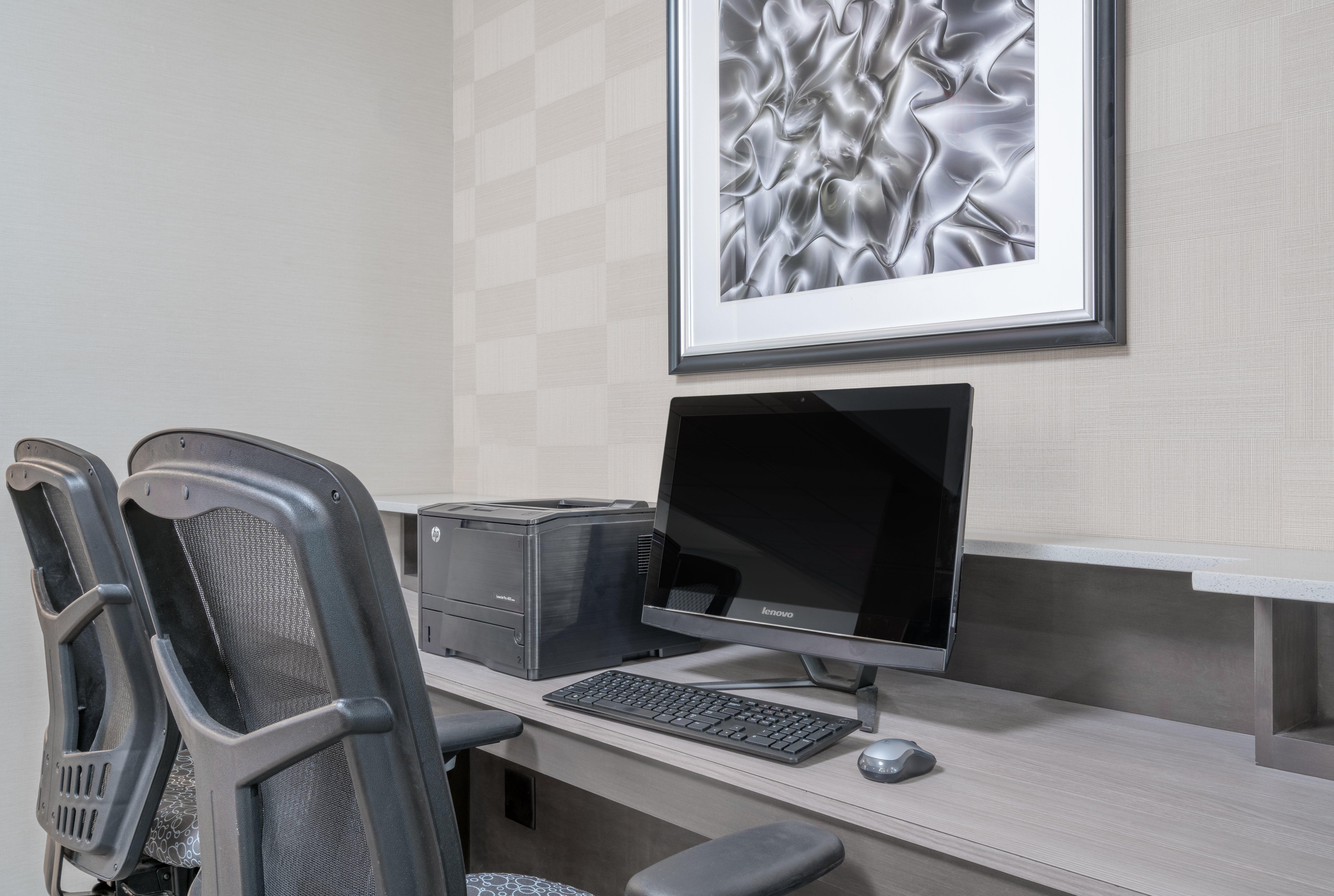 Holiday Inn Express Hotel & Suites Ames By Ihg Dış mekan fotoğraf