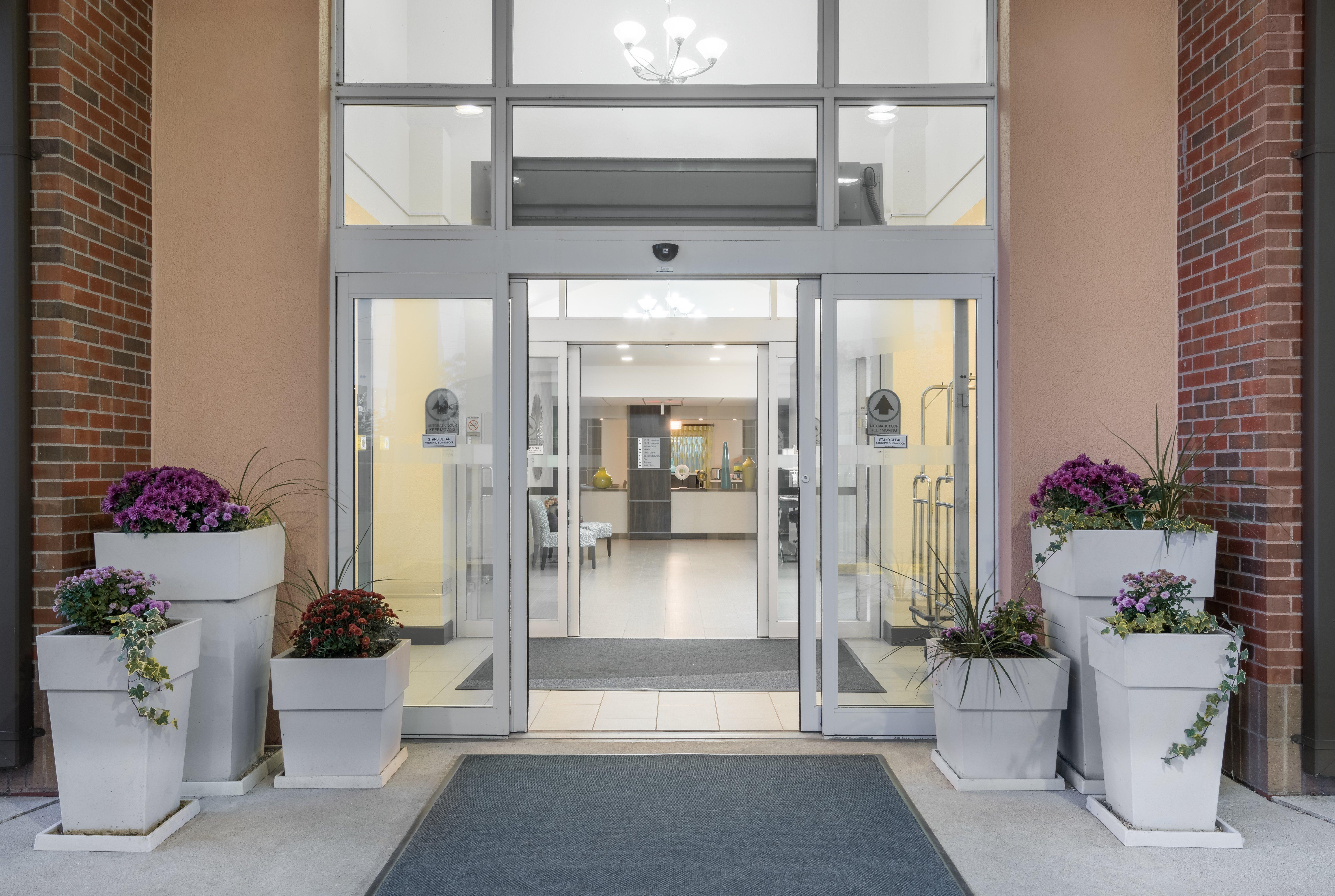 Holiday Inn Express Hotel & Suites Ames By Ihg Dış mekan fotoğraf