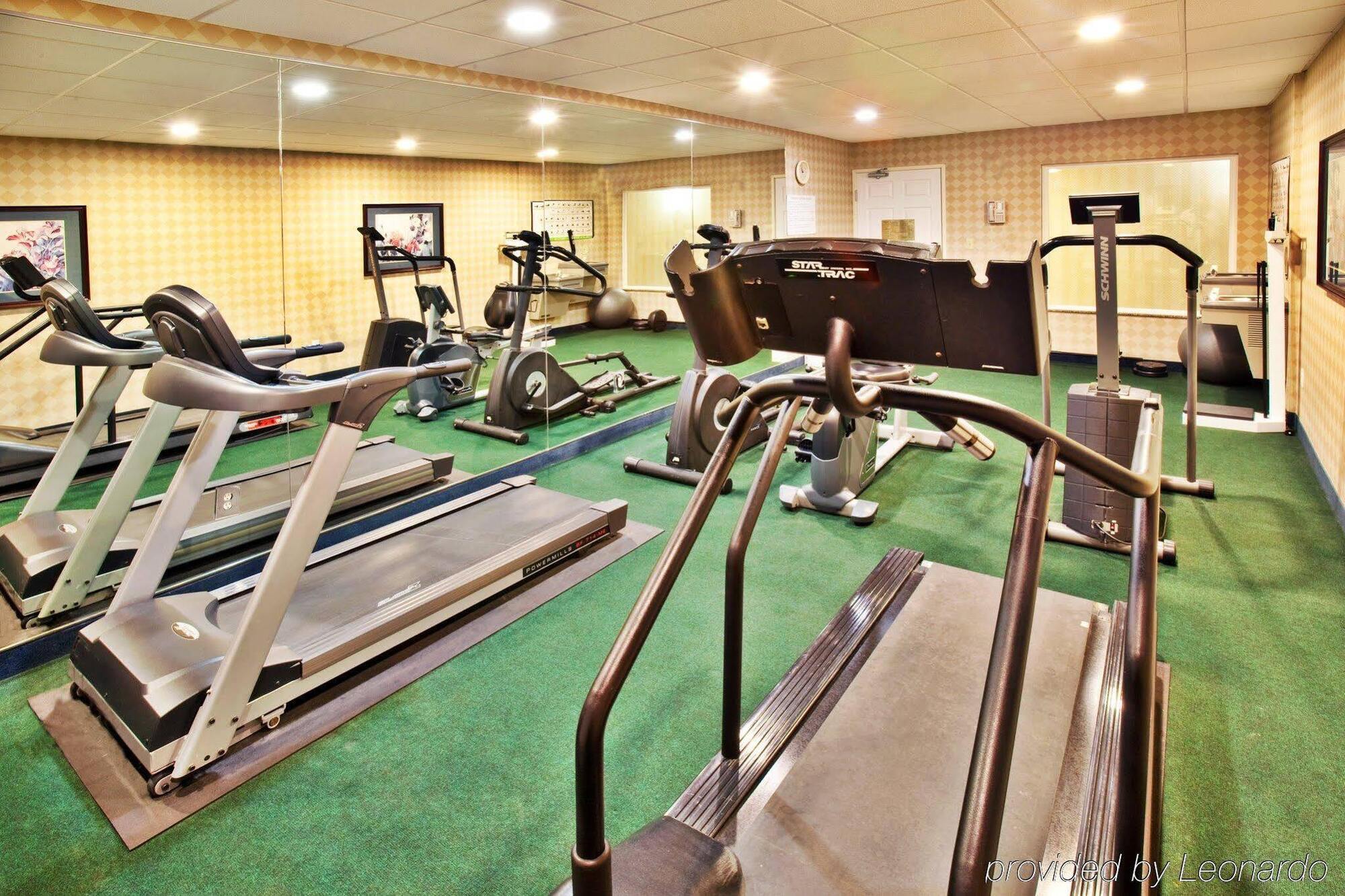 Holiday Inn Express Hotel & Suites Ames By Ihg Dış mekan fotoğraf