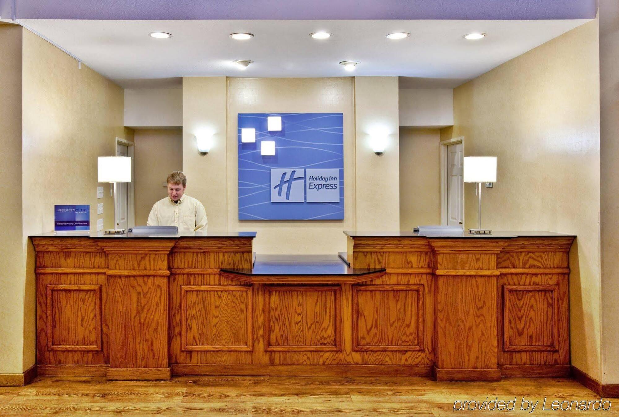 Holiday Inn Express Hotel & Suites Ames By Ihg Dış mekan fotoğraf